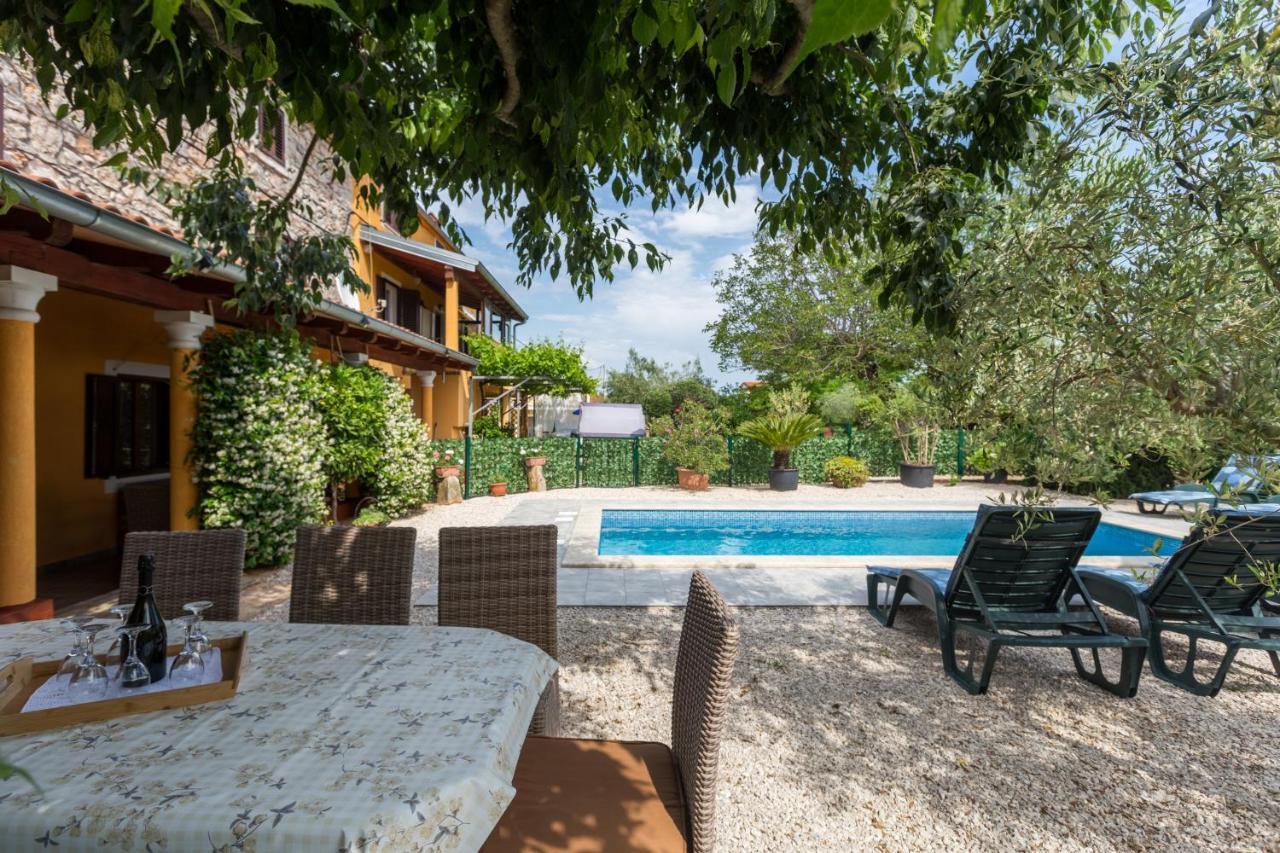 Villa Lucky Brtonigla Exterior photo